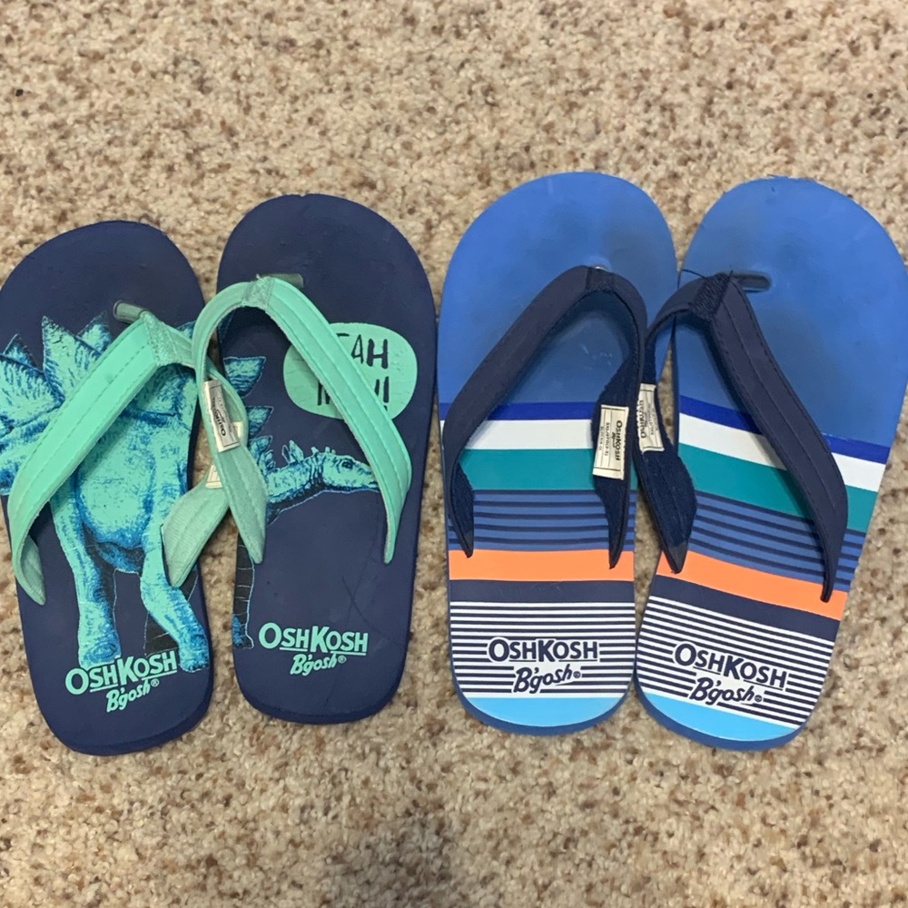 Used boys flip flops, size little boys 13-1 and 2-3